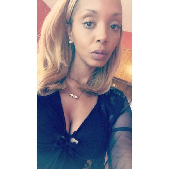 Profile Picture of Celia Clayton (@celiac01) on Poshmark