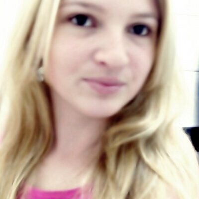 Profile Picture of Marina (@Ianisch) on Twitter