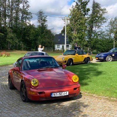 Profile Picture of Robert Laskowski (@RobertL08937355) on Twitter