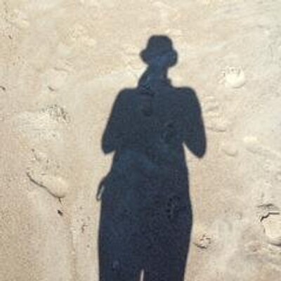 Profile Picture of Catherine Marc (@Qu3str) on Twitter