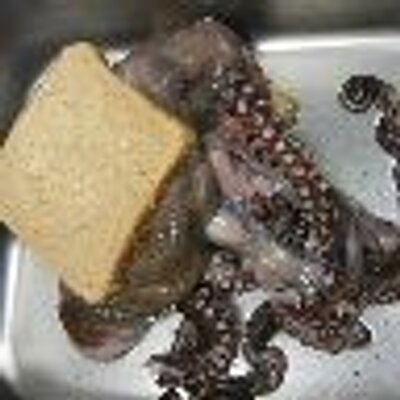 Profile Picture of Robert Wakefield (@rww1963) on Twitter