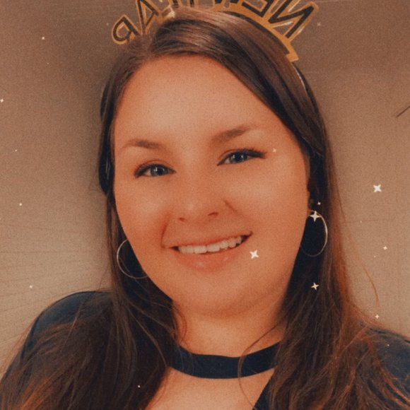 Profile Picture of Amber Travis (@ambertravis961) on Poshmark