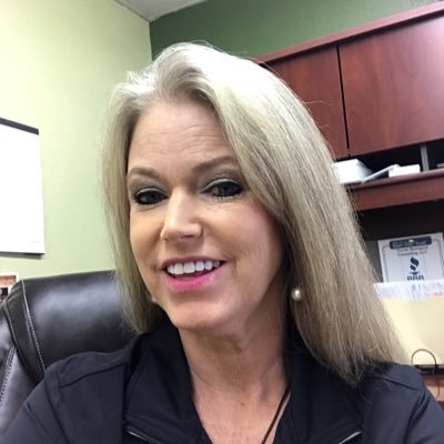 Profile Picture of Dayna Ross (@daynabird65) on Twitter