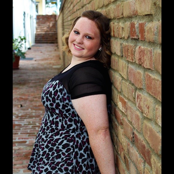 Profile Picture of Heather Chacanaca (@hchacanaca) on Poshmark