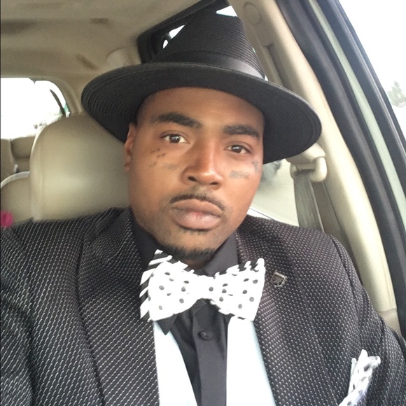 Profile Picture of Kendrick Uzzle (@ku757) on Poshmark