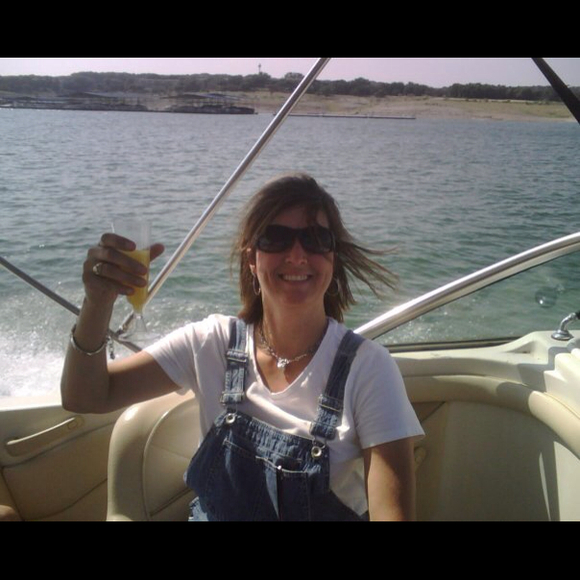 Profile Picture of Dawn Tollett (@tamurn) on Poshmark