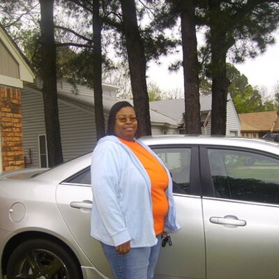 Profile Picture of Melissa Branch (@mizzcloudy) on Twitter