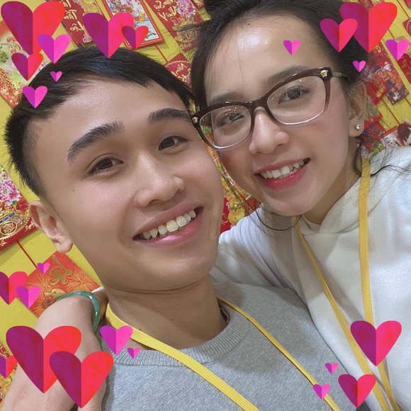 Profile Picture of N-h Huynh (@nhuhang2002) on Poshmark