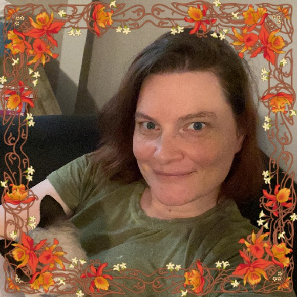 Profile Picture of Amy Rackley (@amymrackley) on Poshmark