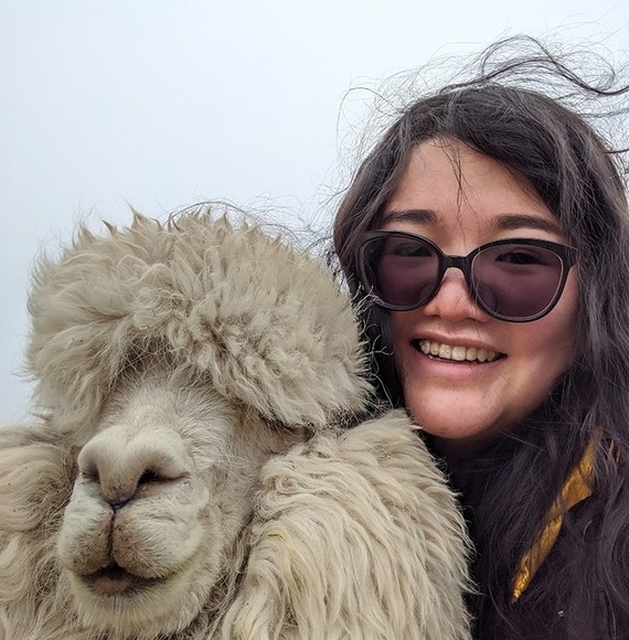 Profile Picture of Julia Tian (@juliazhangtcz) on Poshmark