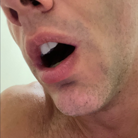 Max Hennard - Poshmark Profile Picture of Max Hennard (@maxhennard) on Poshmark