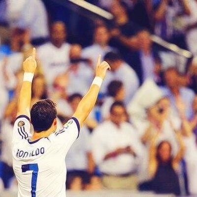 Profile Picture of Robert Criollo (@robertcriollo) on Twitter