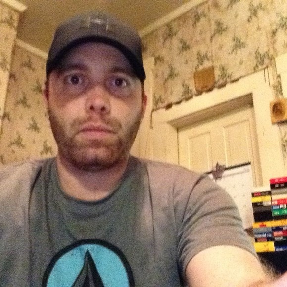 Profile Picture of Aaron Kaylor (@the_ak472003) on Poshmark