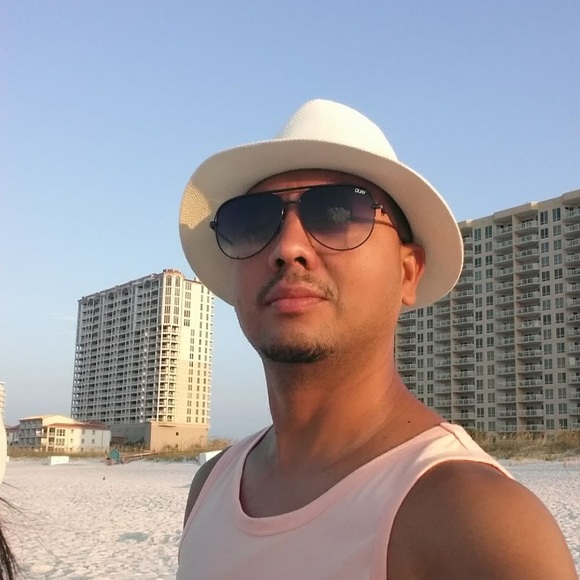 Profile Picture of Santiago Jimenez (@sntgjimenez1) on Poshmark