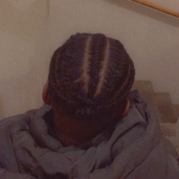 Profile Picture of Cyrie Egide (@cyrieegide) on Poshmark