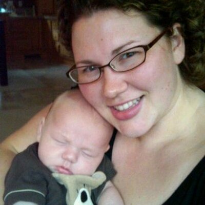 Profile Picture of Gretchen Lane (@cr8tvemomma) on Twitter