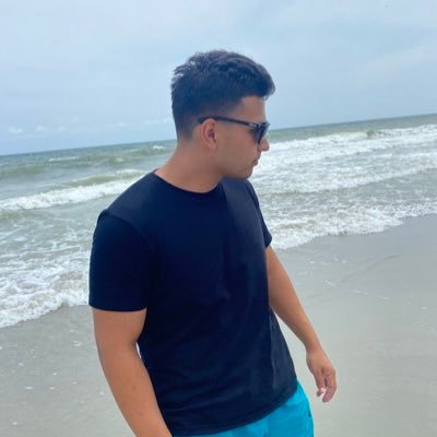 Profile Picture of Nick (@NickLopezZ) on Twitter