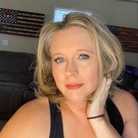 Lori Lindstrom - Pinterest Profile Picture of Lori Lindstrom (@Foxy_Fire_Artistry) on Pinterest