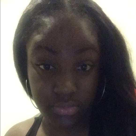 Profile Picture of Martisha Caradine (@qkueen) on Poshmark