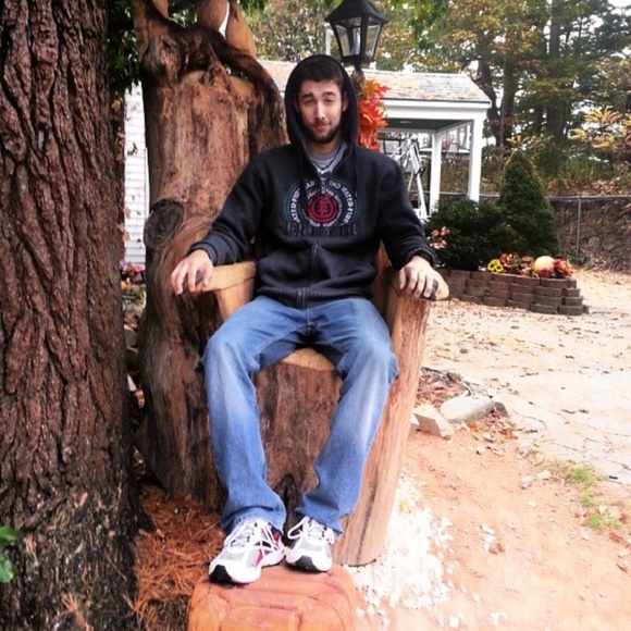 Profile Picture of Brian Gianopoulos (@bgeo132232) on Poshmark