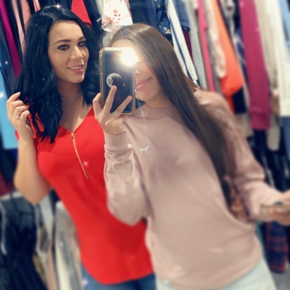 Profile Picture of Fanny Beteta (@fannybeteta3) on Poshmark