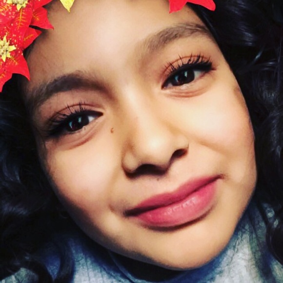 Profile Picture of Aracely Aguilar (@chelygirl0131) on Poshmark