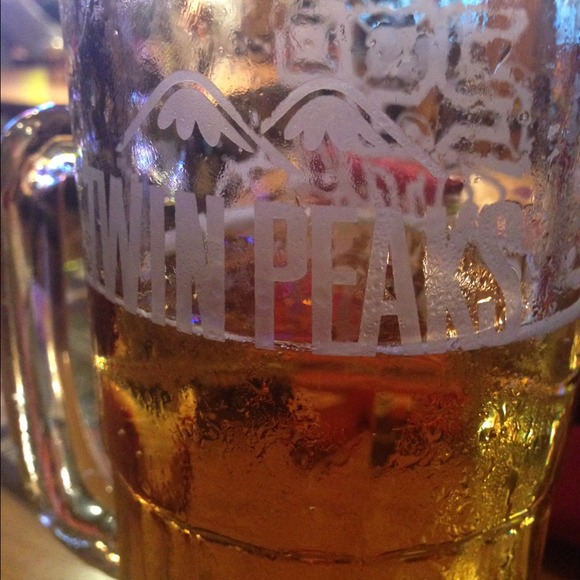 Profile Picture of Jay Newton (@notwen) on Poshmark