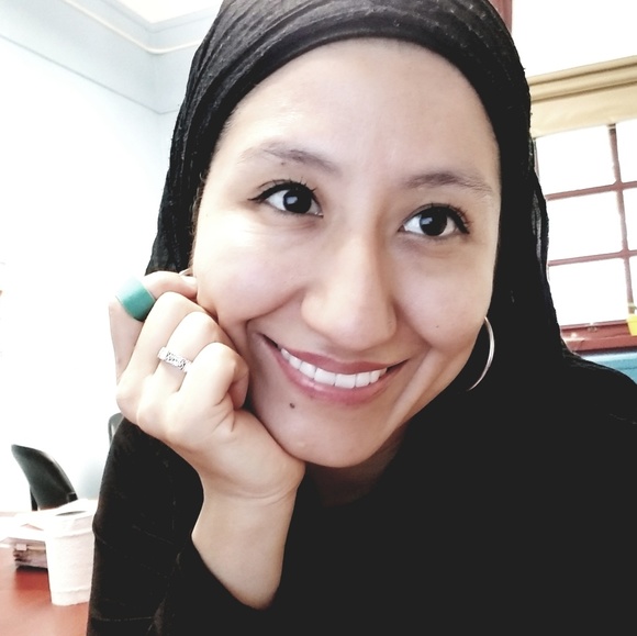 Profile Picture of Carla Carballo (@aishahcarballo1) on Poshmark