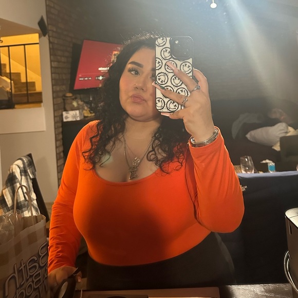 Profile Picture of Alexah Lorigo-avila (@alexahl) on Poshmark