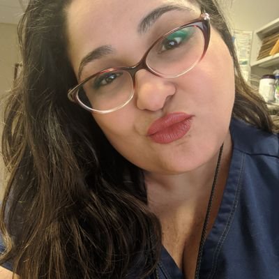 Profile Picture of Shelly Alvarado (@ShellyPatinha) on Twitter