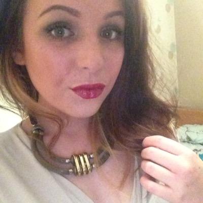 Profile Photo of danielle coyle (@daniellecoyleX) on Twitter