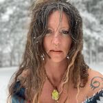 Profile Picture of Lori Reising | Podcast Host (@therawandwildhearts) on Instagram