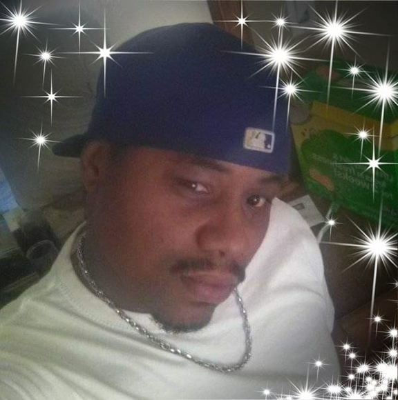 Profile Picture of Simon Adamssofresh (@simonadams11) on Poshmark