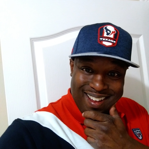 Profile Picture of James Timmons (@ssjetimmons) on Poshmark