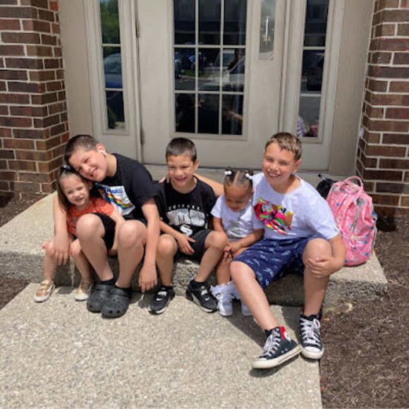 Profile Picture of Evangelina Torrez (@evangelinato537) on Poshmark