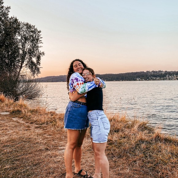 Profile Picture of Ashlee Conklin (@ashleeconklin6) on Poshmark