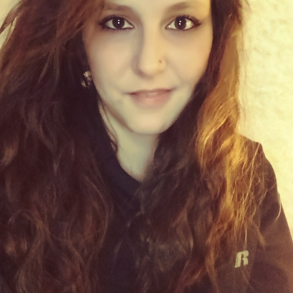 Profile Picture of Tabetha Duffy (@rdtd0815) on Poshmark