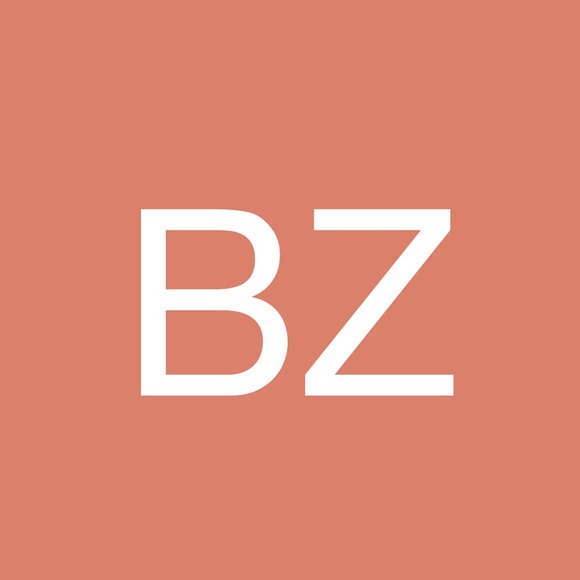 Profile Picture of Brown Zachariah (@qroqii994842) on Poshmark