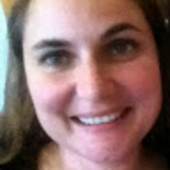 Profile Picture of Basak Doran (@basakdoran) on Poshmark