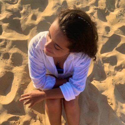 Profile Picture of Joana Alves (@joalves1402) on Twitter