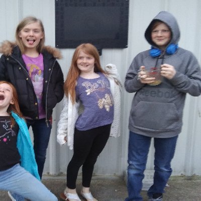 Profile Picture of Amberlee Peltier-Wright (@PeltierWright) on Twitter