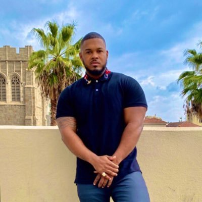 Profile Picture of Welp (@DavidRoseTheBar) on Twitter