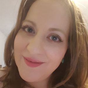 Profile Picture of Paula Bonin (@paula_bee) on Twitter