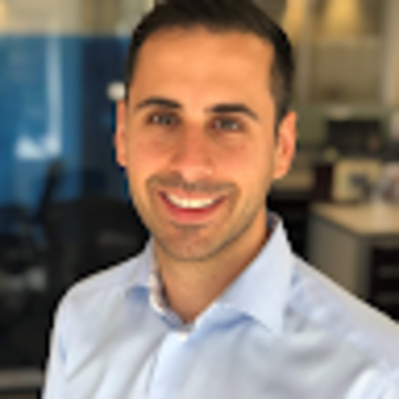Profile Picture of Mike Antoniadis (@mikeantoniadis) on Poshmark