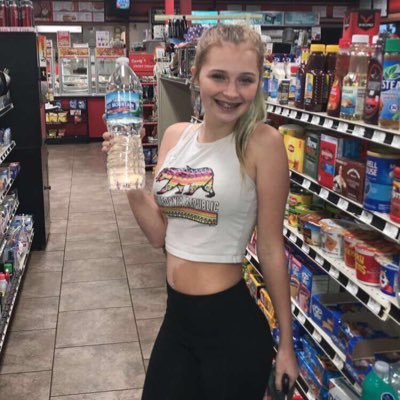 Profile Picture of Olivia Poortinga (@oliviarosep73) on Twitter