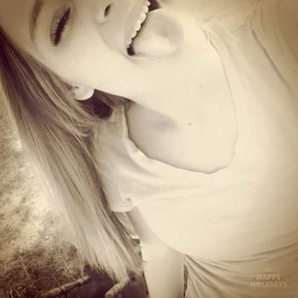 Profile Picture of Savannah Iley (@savannah_iley) on Poshmark