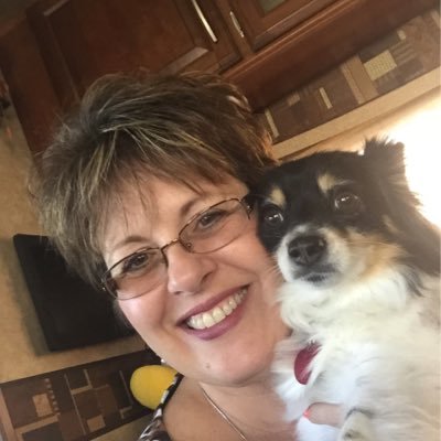 Profile Picture of Shelley Malone (@ShelleyMalone17) on Twitter