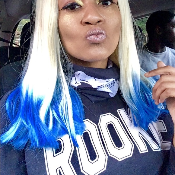 Profile Picture of Tamara Ball (@tammiling) on Poshmark