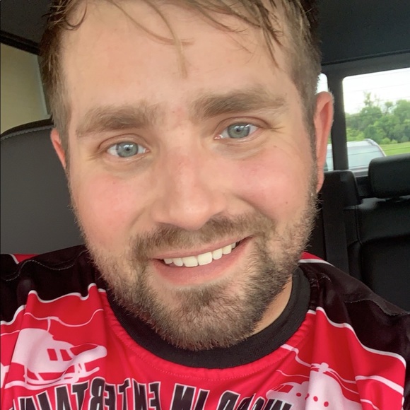 Profile Picture of Brett Lachowicz (@sciko38) on Poshmark