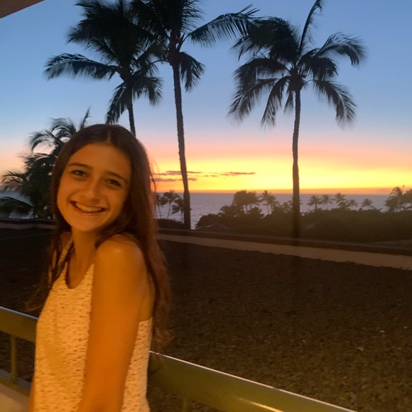 Profile Picture of Lillian Powers (@lillian_powers9) on Poshmark
